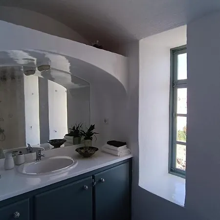 Elias Cave House 270o Caldera View 公寓